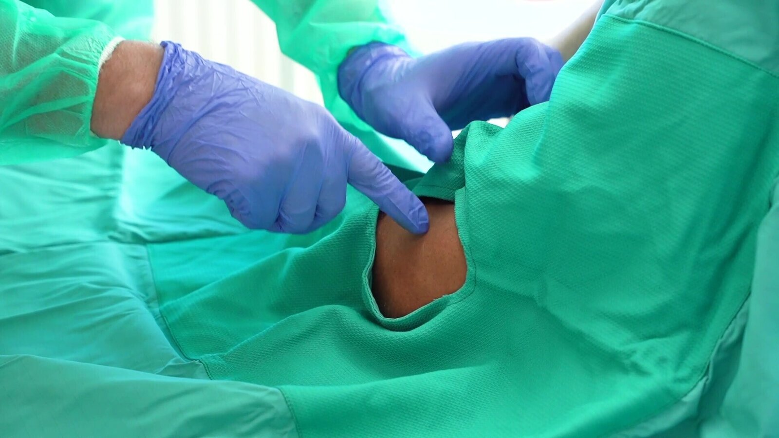 NAKŁUCIE STAWU ŁOKCIOWEGO